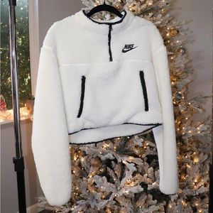 NIKE SHERPA CROPPED PULLOVER